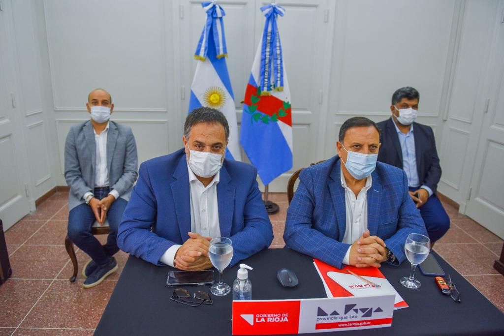 Riojanas y riojanos podrán acceder a créditos para refaccionar y construir su hogar